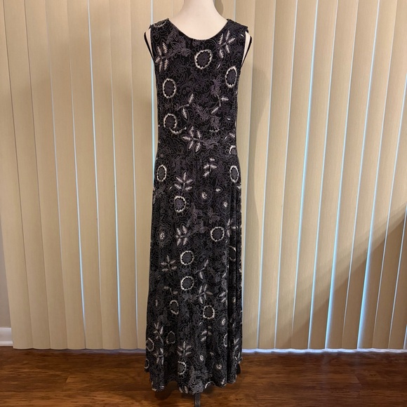 Liz Lange Women’s Black and White Patterned Maxi Dress Size PL - Picture 2 of 11